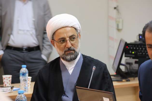 برگزاری آیین تقدیر از مقام استاد در دانشکده پزشکی با حضور حجت‌الاسلام سلیمانی و اعضای هیئت‌رئیسه دانشگاه